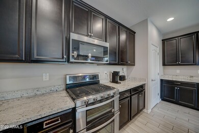 4526 N 94th Ln-9