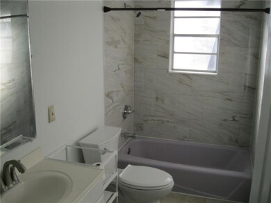 1132 Romain St unit 1/2, Gretna, LA 70053 - photo 5