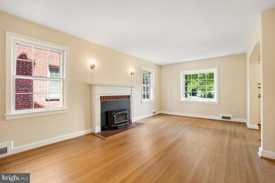 4635 Warren St NW, Washington, DC 20016 - photo 7