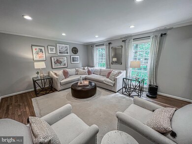 7048 Arbor Ln, McLean, VA 22101 - photo 4