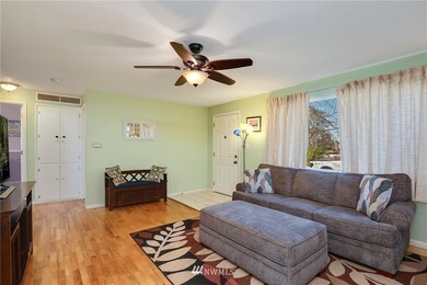 8722 33rd St W, University Place, WA 98466 - photo 4