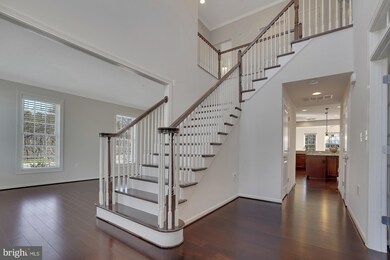 17631 Cobb Ave, Poolesville, MD 20837 - photo 3