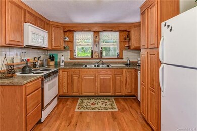 53 Le An Hurst Rd, Asheville, NC 28803 - photo 7
