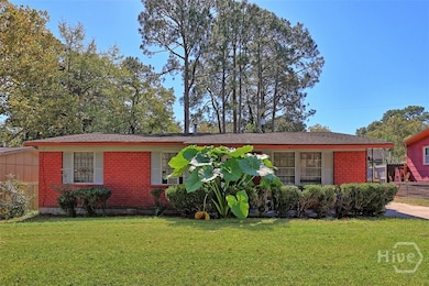 1217 E 34th St, Savannah, GA 31404 - photo 2