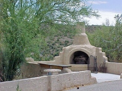 VIEW BEEHIVE FIREPLACE W/SEATING