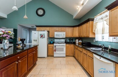 300 S Cherry St, Woodville, OH 43469 - photo 4