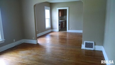 424 S Concord St, Davenport, IA 52802 - photo 2