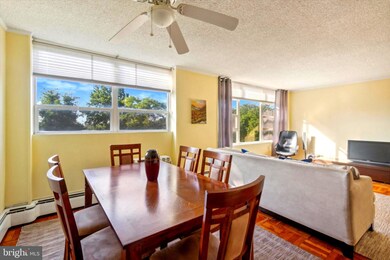 Radnor House unit 332, Bryn Mawr, PA 19010 - photo 4