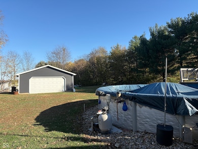 908 S Division St, Cayuga, IN 47928 - photo 7