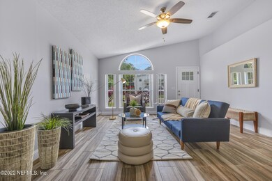 632 Main St -05
