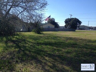 225 Tampico St, San Marcos, TX 78666 - photo 5