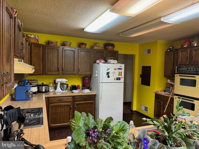 5846 Glatfelters Station Rd, Seven Valleys, PA 17360 - photo 5