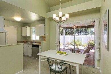 Spacious Dining & Kitchen