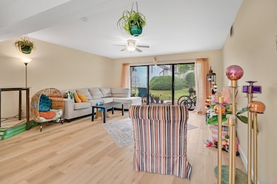 81 Candlewood Dr unit 81, South Windsor, CT 06074 - photo 5