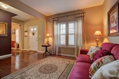 5075 Lakota Woods Dr, Liberty Township, OH 45044 - photo 3