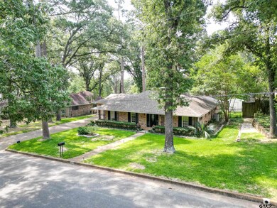 1212 Hampton Ln, Tyler, TX 75701 - photo 2