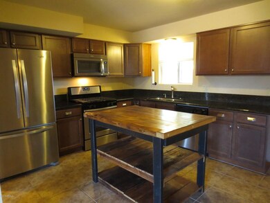 c Kitchen 1