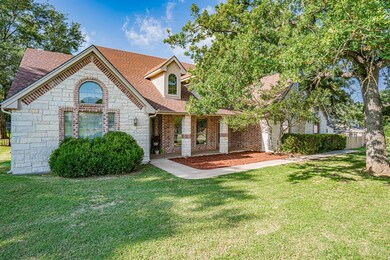 4703 Stoney Creek Ct, Granbury, TX 76049 - photo 4