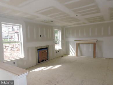 1033 River Crest Dr, Reading, PA 19605 - photo 3