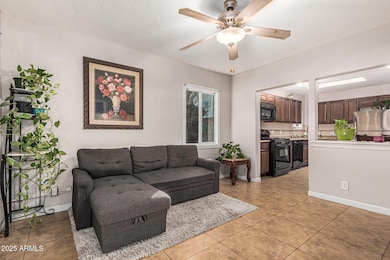 2211 W Medlock Dr, Phoenix, AZ 85015 - photo 6