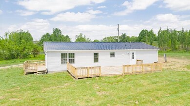 2556 N Keystone Dr, Scottsburg, IN 47170 - photo 5