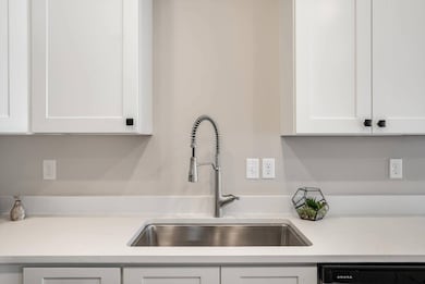 397 Mule Academy Rd unit 107, Fishersville, VA 22939 - photo 6