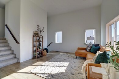 Living Area1_4.jpg