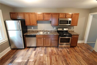 2015 31st St, Des Moines, IA 50310 - photo 3