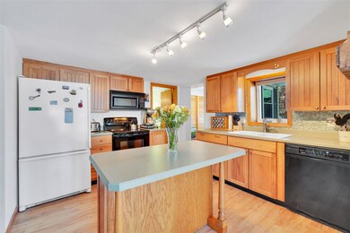 107 Arrowhead Lake Rd, Fairfax, VT 05454 - photo 3