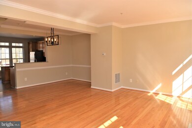 9123 Aventon Ct, Lorton, VA 22079 - photo 6