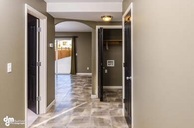02-Entryway-1500x994-72dpi