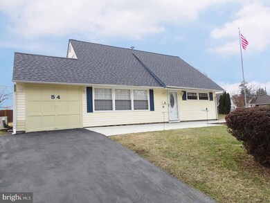 54 Cobalt Ridge Dr N, Levittown, PA 19057 - photo 2