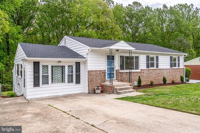 9004 Anna Dr, Clinton, MD 20735 - photo 2