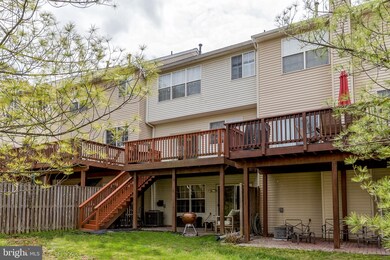 8707 Riverscape Ct, Odenton, MD 21113 - photo 2