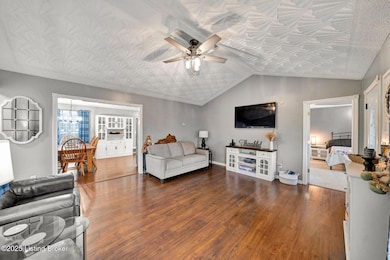 121 Frontier Ave, Taylorsville, KY 40071 - photo 6