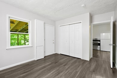 1223 W 19th St, Cedar Falls, IA 50613 - photo 7