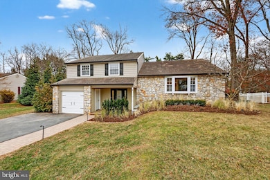 36 Hickory Dr, Southampton, PA 18966 - photo 2