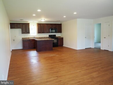 4340 Percy Ave, Chambersburg, PA 17202 - photo 3