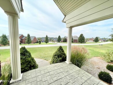 332 Crescent View Dr, Shepherdsville, KY 40165 - photo 6