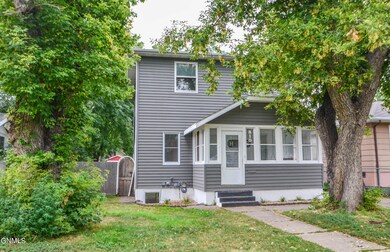 810 N 13th St, Bismarck