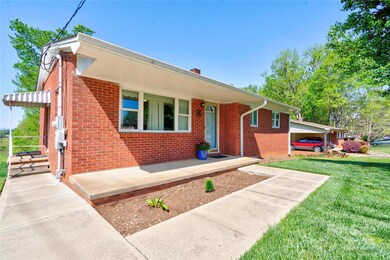 1410 Beverly Ave, Shelby, NC 28152 - photo 3