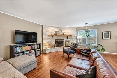 903 N Wren Dr, Rogers, AR 72756 - photo 2