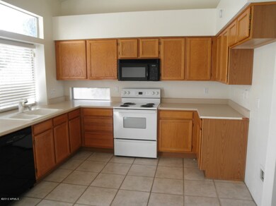133 W El Freda Rd, Tempe, AZ 85284 - photo 3