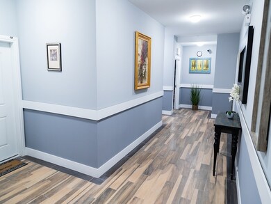 2515 W Lawrence Ave unit 2N, Chicago, IL 60625 - photo 4