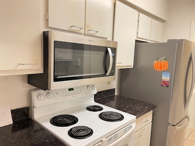 2800 Jeanetta St unit 2204, Houston, TX 77063 - photo 4