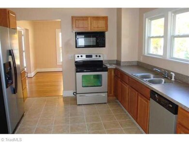 606 Forrest St, High Point, NC 27262 - photo 3