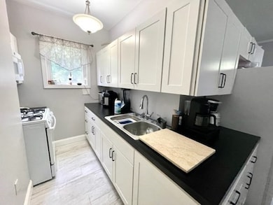 539 Division St, Fall River, MA 02721 - photo 5