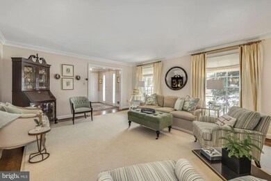 10402 Windsor View Dr, Potomac, MD 20854 - photo 6