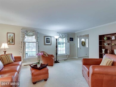13101 Coralberry Dr, Fairfax, VA 22033 - photo 3