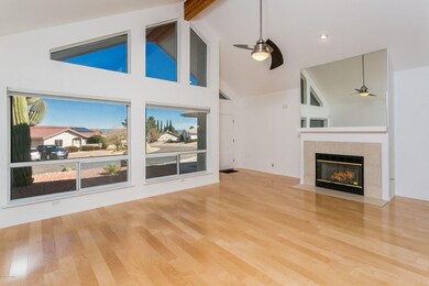 002_Living Room  (1)